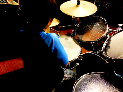 kids-drum2